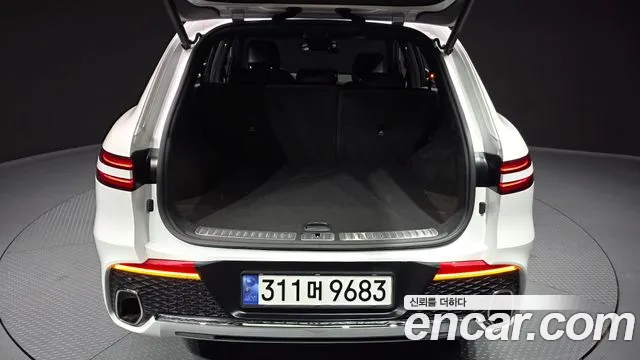 Genesis GV70 2.5T Бензин 2WD — Фото автомобиля 19