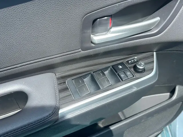 Toyota Sienna — Фото автомобиля 24