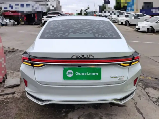 Dongfeng Yixuan MAX — Фото автомобиля 5