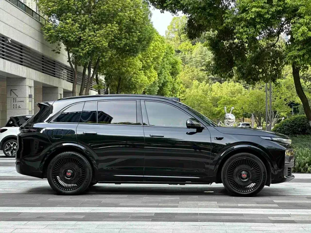 Li Auto L7 — Фото автомобиля 5
