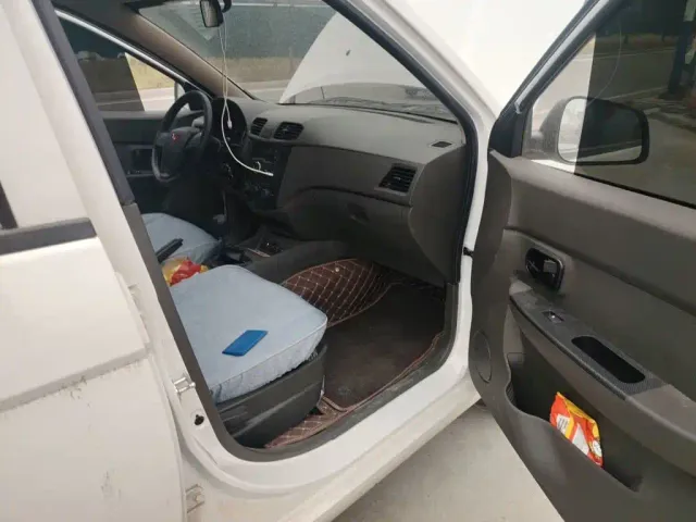 Wuling Hongguang — Фото автомобиля 19