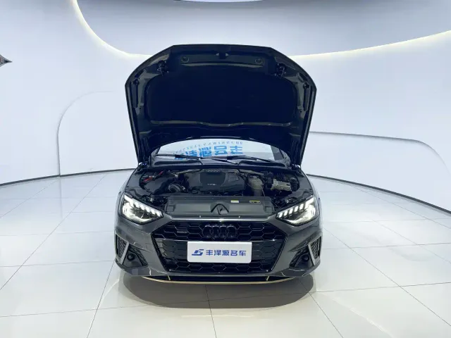 Audi A4L — Фото автомобиля 9