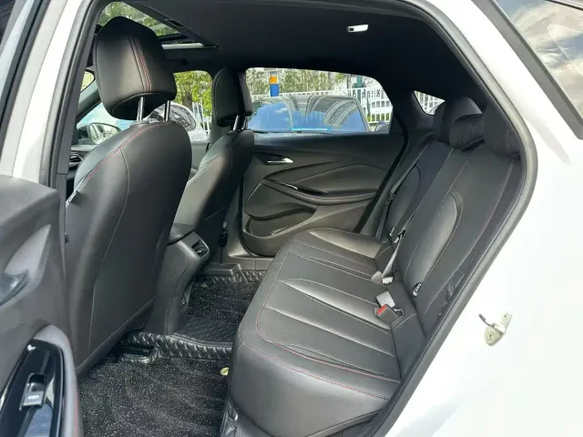 Buick Verano — Фото автомобиля 8