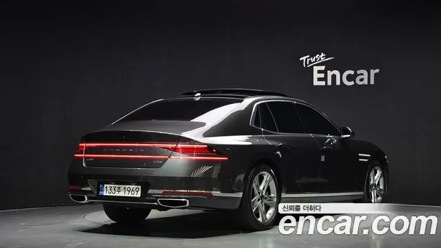 Фотография автомобиля — Genesis G90 G90 (RS4) Бензин 3.5 турбо AWD