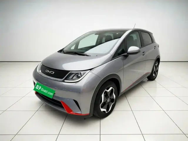 Фотография автомобиля — BYD Dolphin