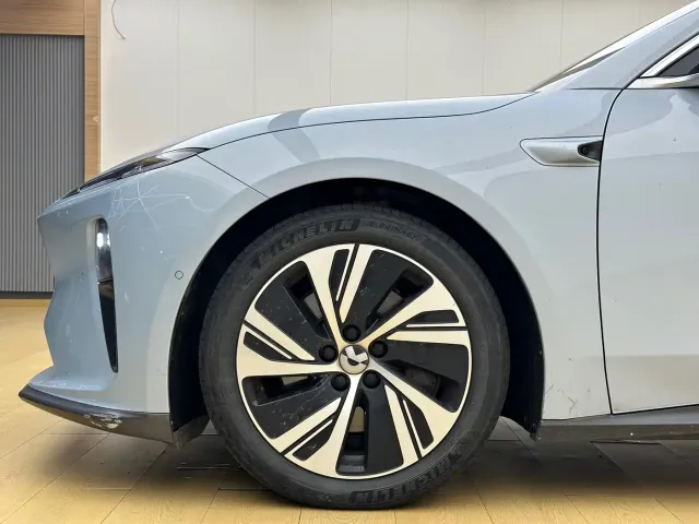 Nio ET5 — Фото автомобиля 15
