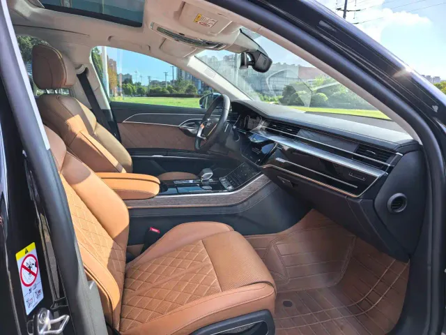 Audi A8 — Фото автомобиля 11