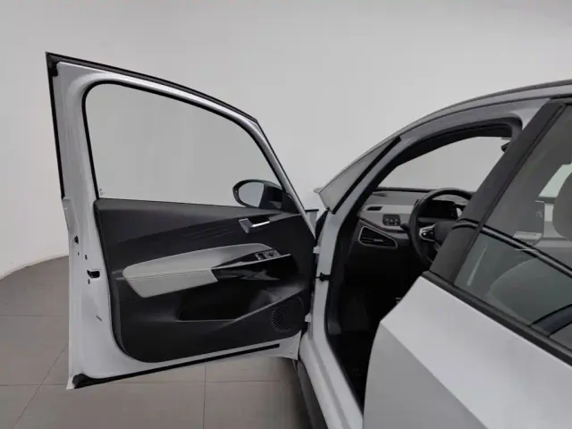 Volkswagen ID.3 — Фото автомобиля 8