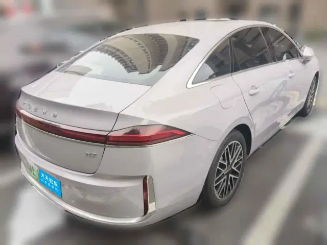 Roewe M7 DMH — Фото автомобиля 2