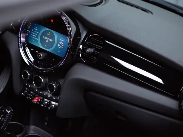 MINI John Cooper Works — Фото автомобиля 10