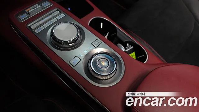 Genesis GV70 2.5T Бензин AWD — Фото автомобиля 9