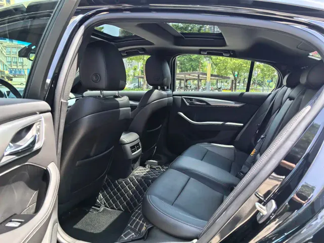 Cadillac CT5 — Фото автомобиля 5