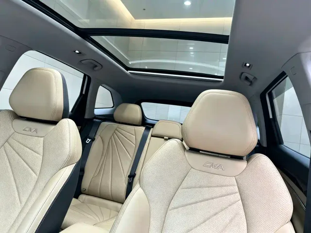 Geely Boyue L — Фото автомобиля 17