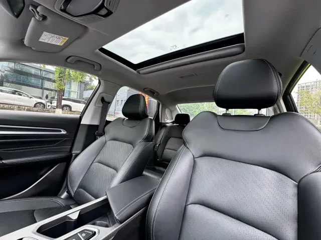 Geely Emgrand — Фото автомобиля 8