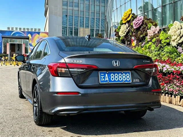 Honda Civic — Фото автомобиля 10