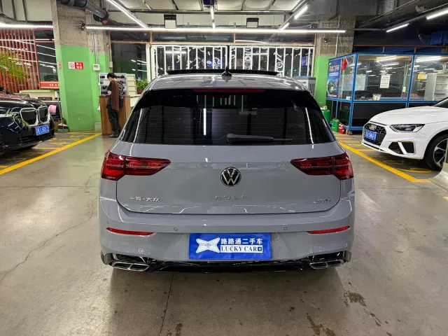 Volkswagen Golf — Фото автомобиля 6