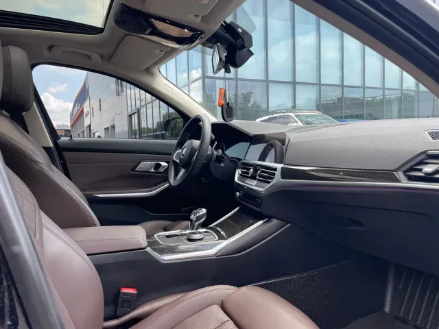 BMW 3 Series — Фото автомобиля 12