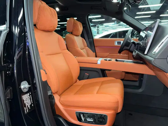 Li Auto L8 — Фото автомобиля 11