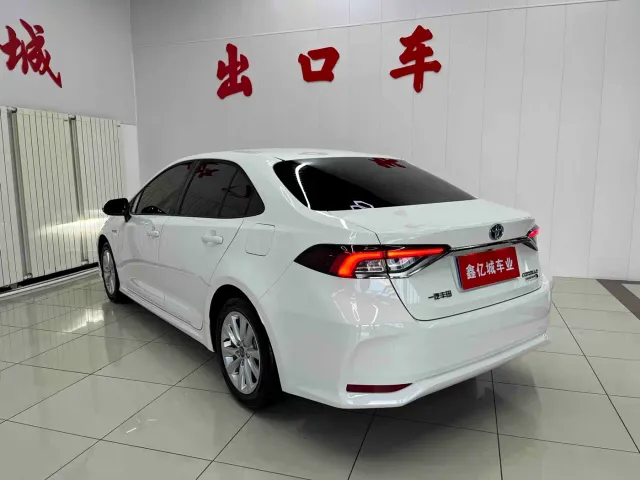 Toyota Corolla — Фото автомобиля 6