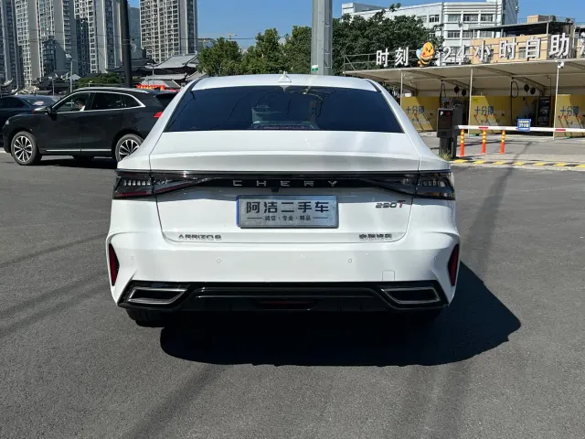 Chery Arrizo 8 — Фото автомобиля 6
