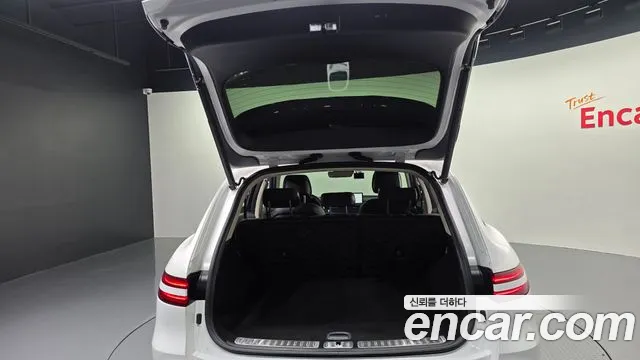 Genesis GV70 2.5T Бензин AWD — Фото автомобиля 30