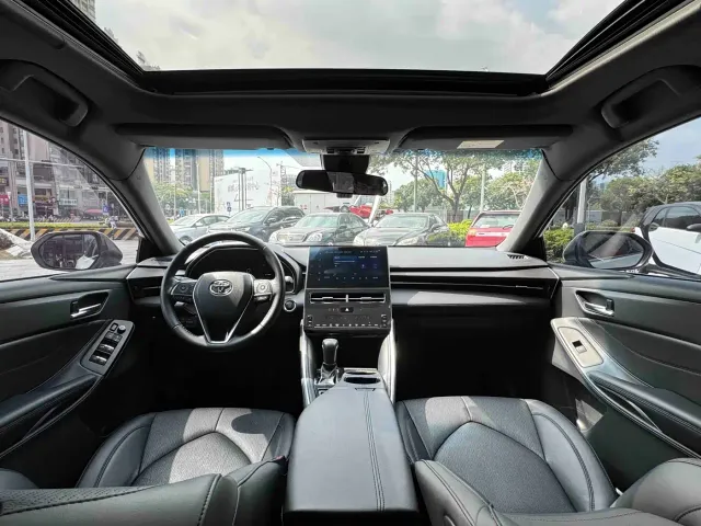 Toyota Avalon — Фото автомобиля 15