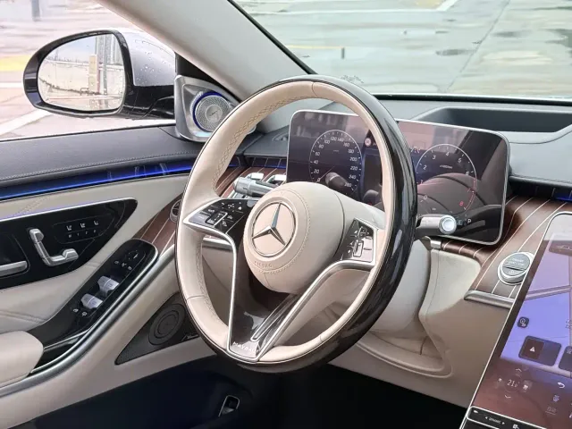 Mercedes-Benz Maybach S-Class — Фото автомобиля 12
