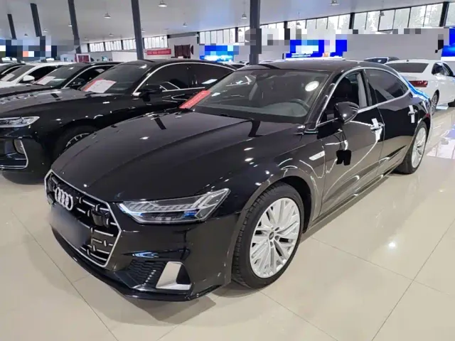 Фотография автомобиля — Audi A7L