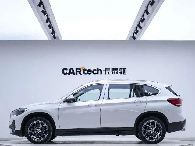 BMW X1 — Фото автомобиля 2
