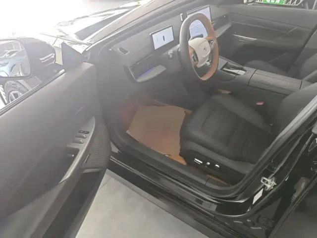 Dongfeng eπ 007 — Фото автомобиля 15