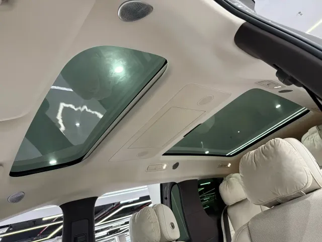 Li Auto MEGA — Фото автомобиля 21