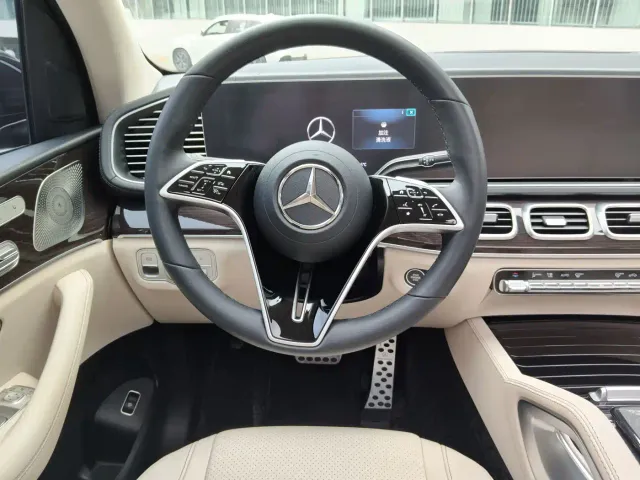 Mercedes-Benz GLE-Class — Фото автомобиля 11