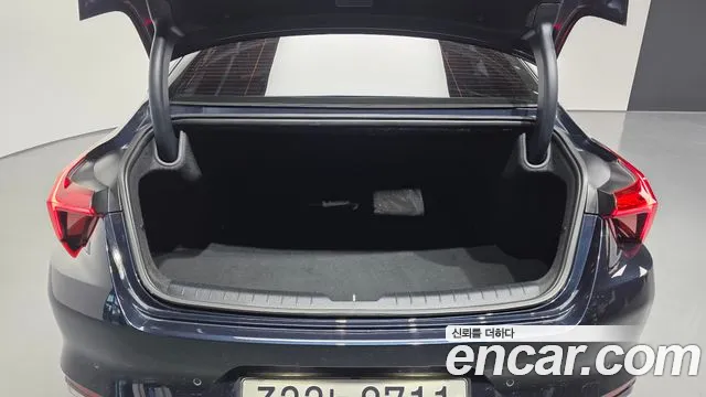 Kia K8 Hybrid — Фото автомобиля 20