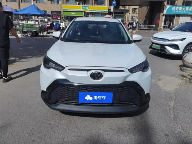 Toyota Frontlander — Фото автомобиля 2