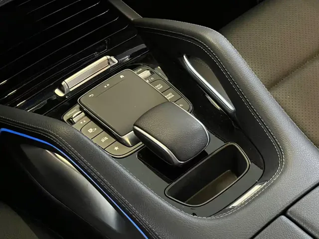 Mercedes-Benz GLE-Class — Фото автомобиля 13