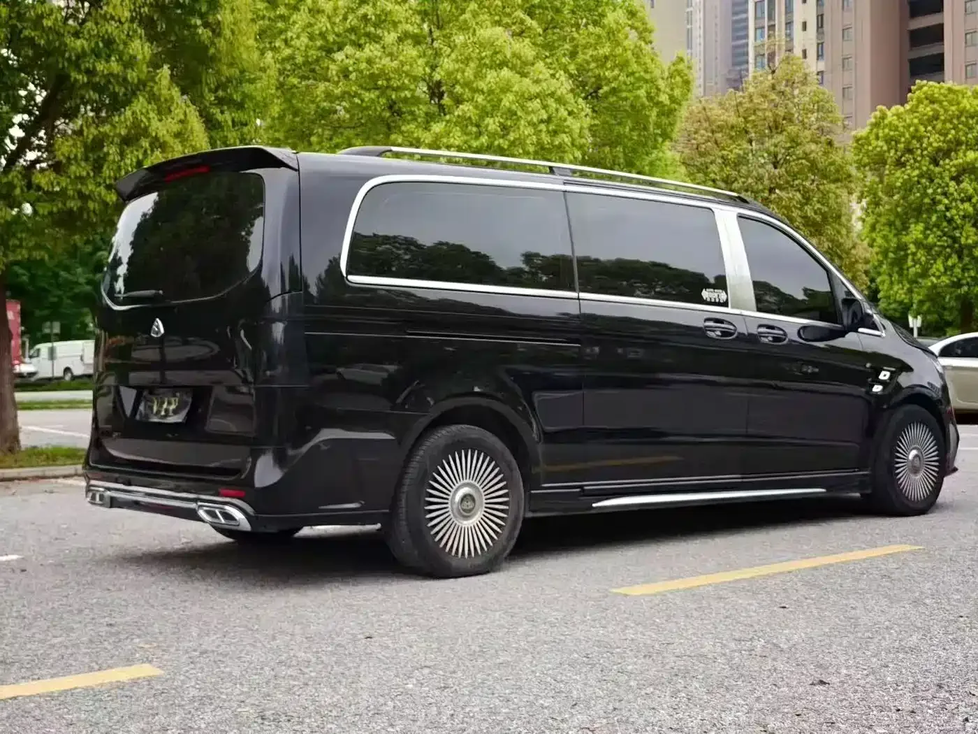 Mercedes-Benz Vito 2021 2.0T Business Edition 7-seater — Фото автомобиля 7