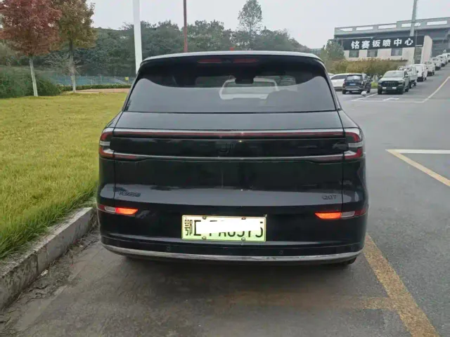 Changan Qiyuan Q07 — Фото автомобиля 3