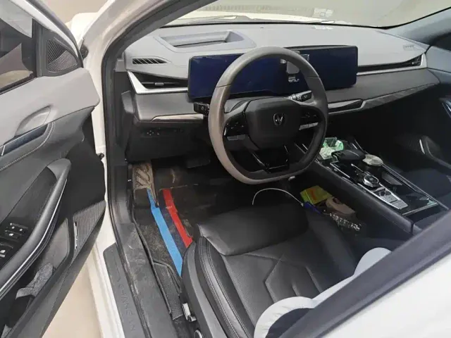 Changan Raeton Plus — Фото автомобиля 12