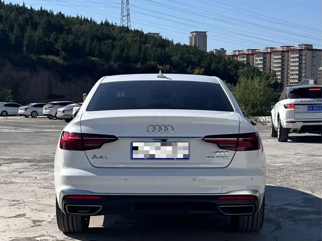 Audi A4L — Фото автомобиля 5