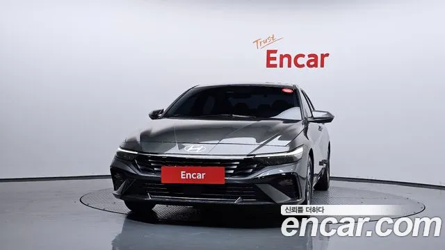 Hyundai Avante CN7 — Фото автомобиля 3