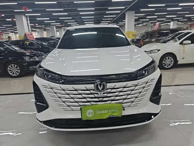 Changan CS75 Plus — Фото автомобиля 2