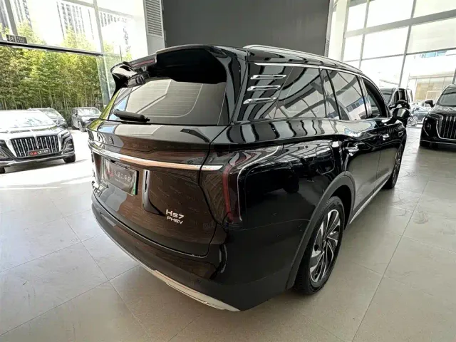 Hongqi HS7 PHEV — Фото автомобиля 6