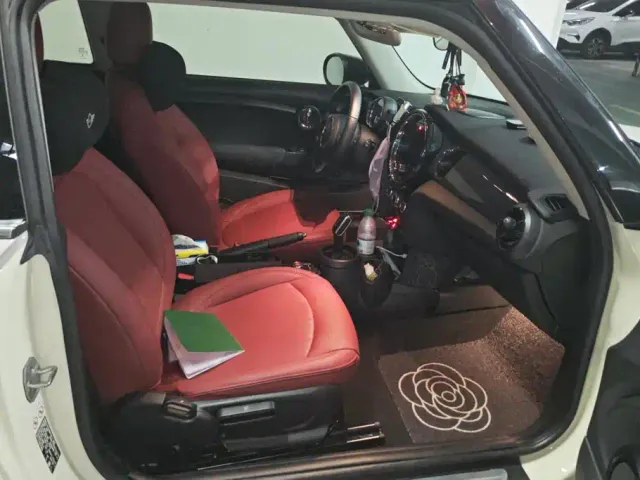 MINI Hatch — Фото автомобиля 8