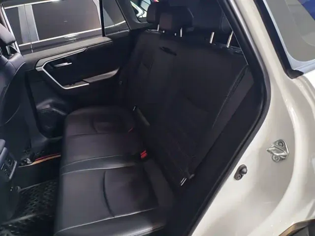 Toyota Wildlander — Фото автомобиля 16