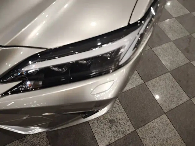 Lexus ES — Фото автомобиля 23