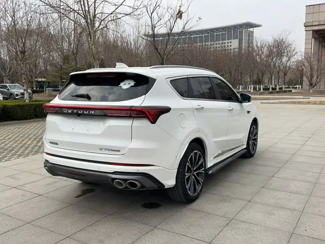 Jetour X70 — Фото автомобиля 4