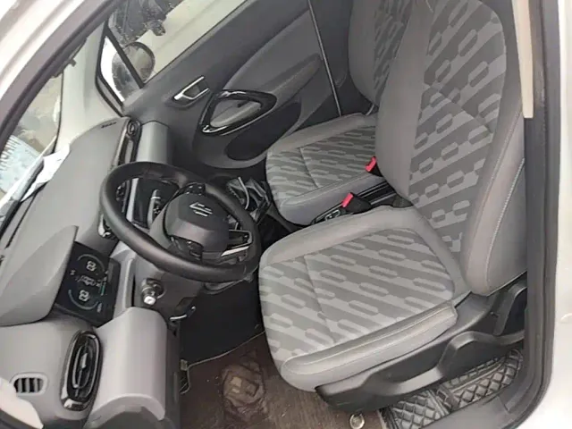 Leapmotor T03 — Фото автомобиля 14