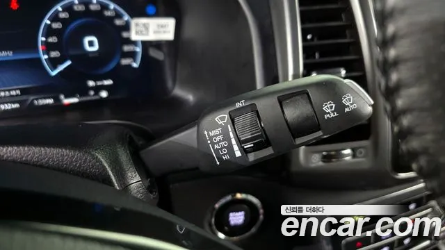 KG_Mobility_Ssangyong Rexton Новый Rexton Sport Khan Дизель 2.2 4WD — Фото автомобиля 24