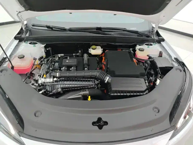 BYD Seal 05 DM-i — Фото автомобиля 10
