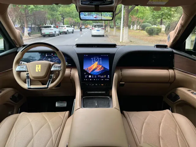 BYD U8L — Фото автомобиля 12